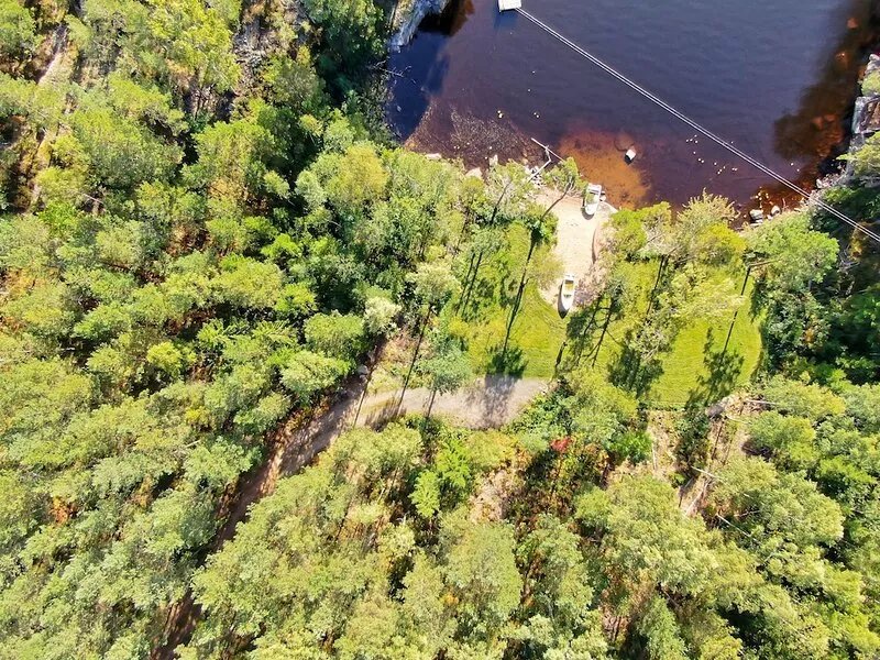 Stuga Dagmar by the lake Nerbjärken with rowboat
