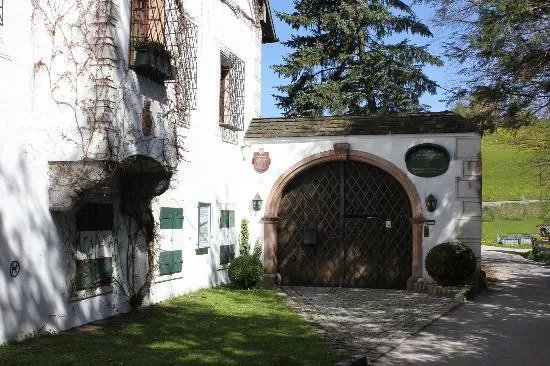 Galerie Schloss Weyer - Meissen Porzellan