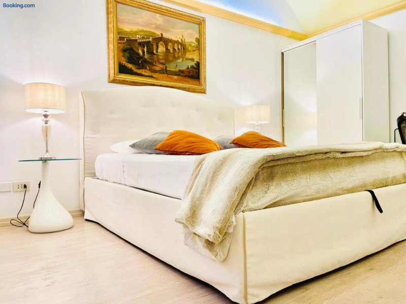 Colosseum Apartments
