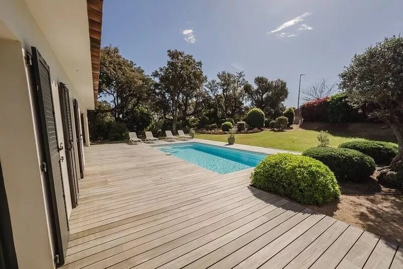 STE LUCIE DE PORTO VECCHIO villa / heated pool (classified ****)