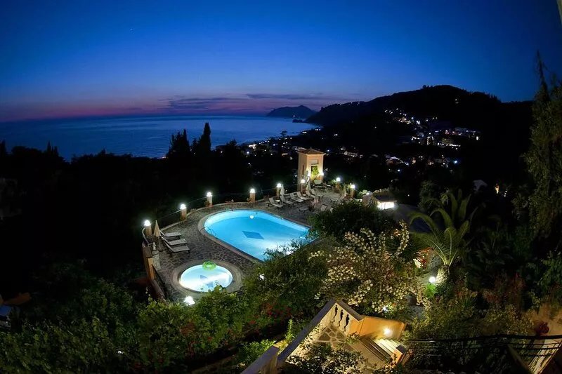 Apt No 7 - 1 Bedroom Apartment 1st Fl in Dinas Paradise Corfu Apartments