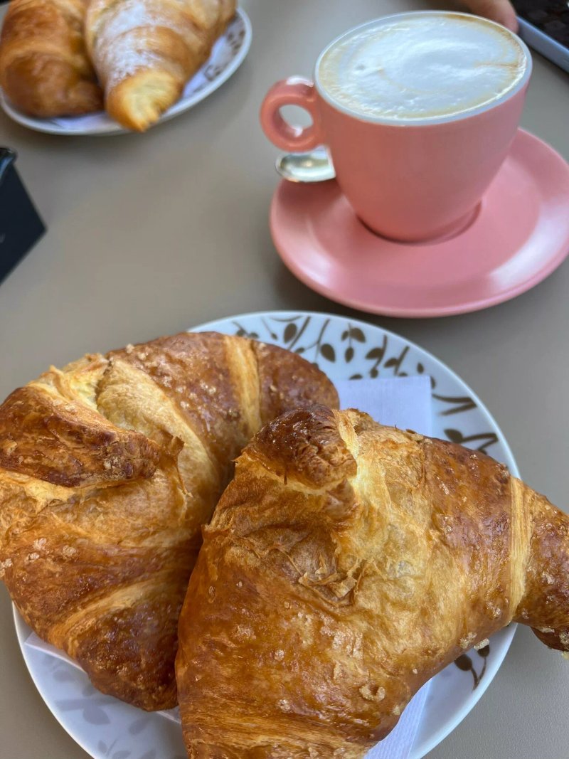 Ladies Cafe
