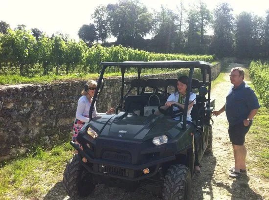 33Tour Bordeaux & Chateaux