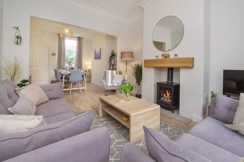 Historic House in the Heart of the City Centre - sleeps 7 guests  in 3 bedrooms