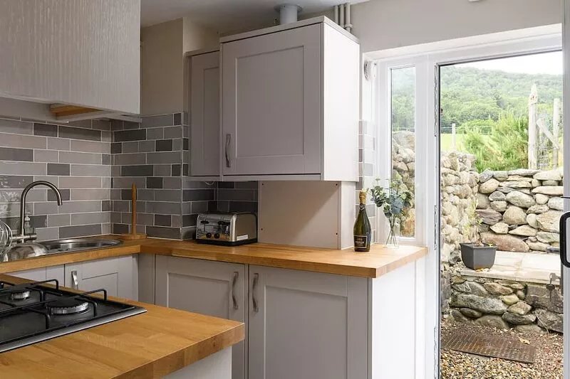 Tan Y Celyn - Two Bedroom Cottage, Sleeps 3