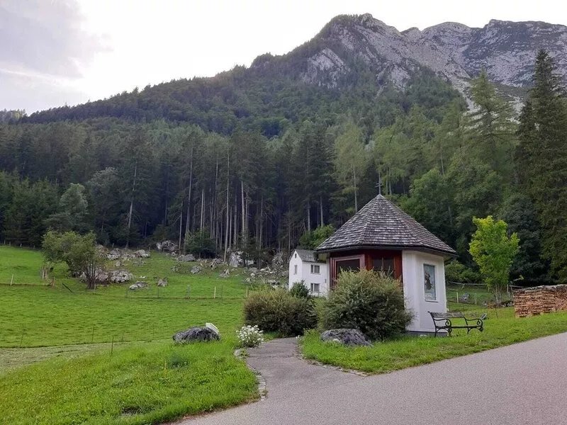 Spacious and cosy Austrian Farm House in village at the foot of The Grimming
