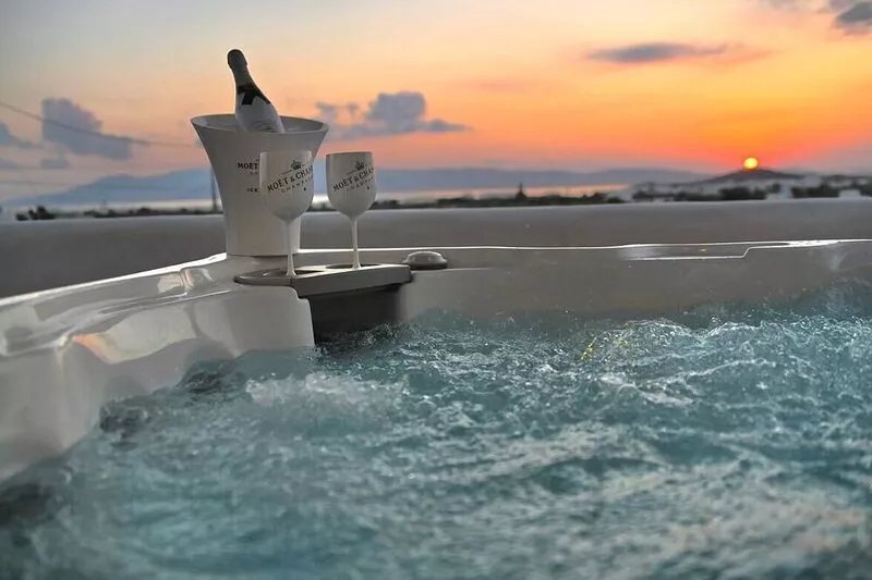 Santo Concept Luxury Black Villa with Pool & outdoor Jacuzzi Sea Views
