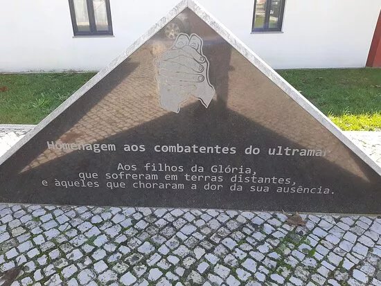 Homenagem aos combatentes do ultramar