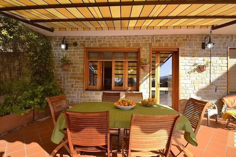 Villa Ludovica: An elegant and welcoming apartment that is part of a villa