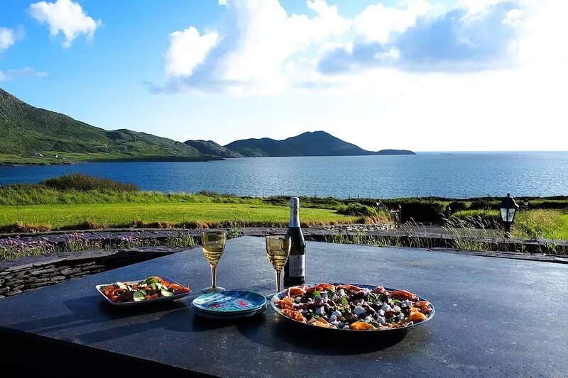 New Luxury 5* Beachside Lodge with Sauna - 4 beds ensuite - Spectacular Location