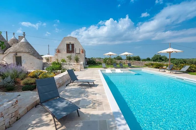 Villa "Acres Itria" with Private Pool, Wi-Fi & Air Conditioning