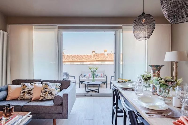 Casa Marta, Luxury 2 Bedrooms Apartment with Terrace Inside the Walls of Lucca