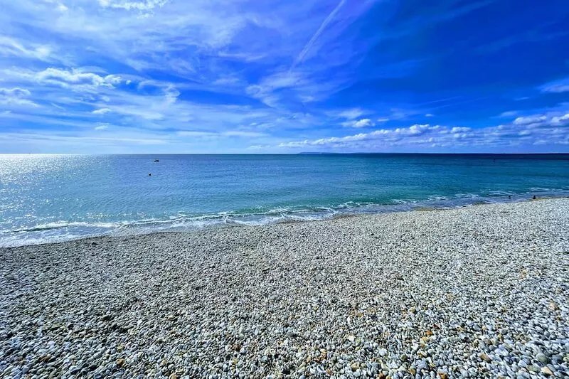 Stylish & Cosy Home Located in Bracklesham Bay - 8 Minute Walk to the Beach
