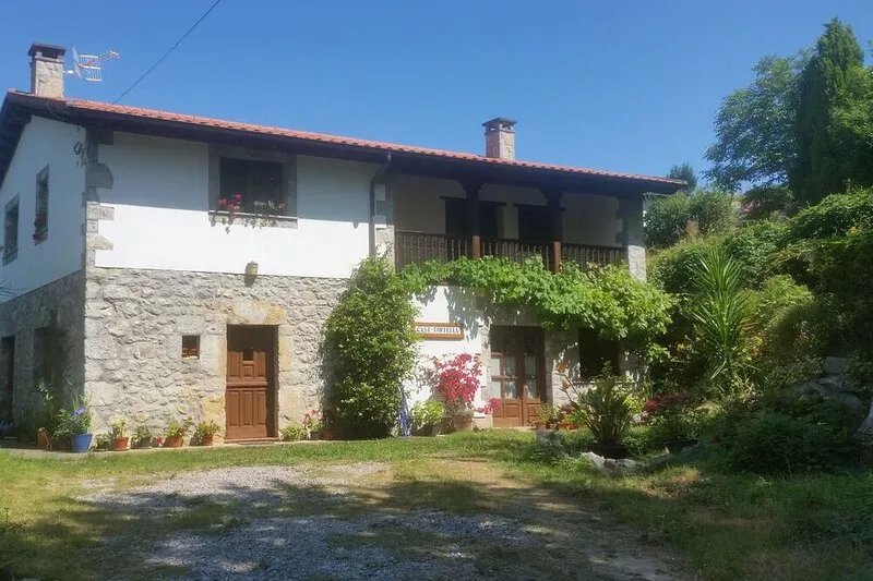 Apartment in Asturian country house, close to beach