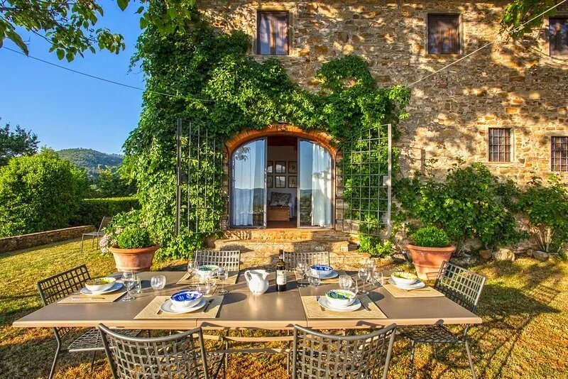Cosoli, Charming Two-story Historical Villa Situated In The Heart Of Chianti