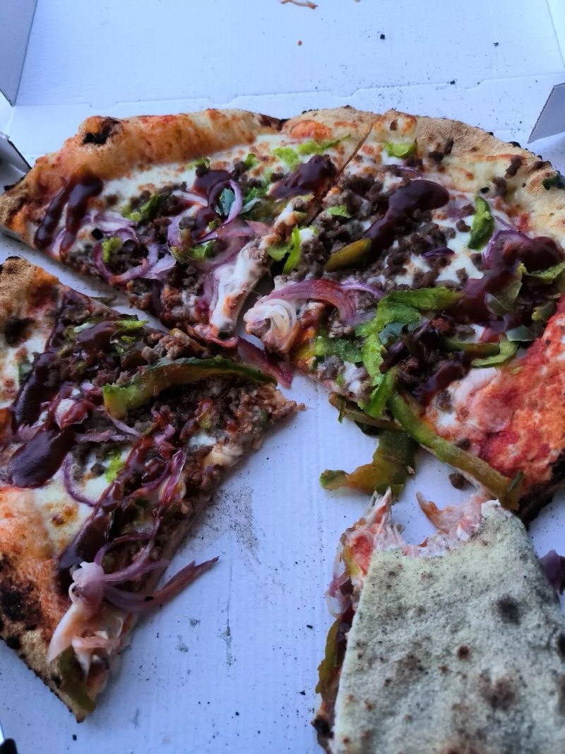 L’heurt de la pizza