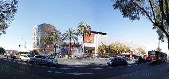 Centro Comercial Los Arcos