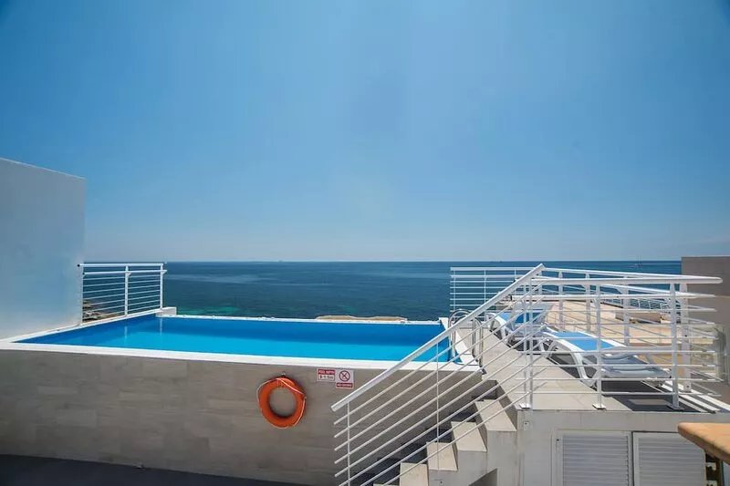 Villa Apartments with direct sea views and private pool