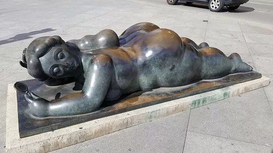 Mujer con Espejo