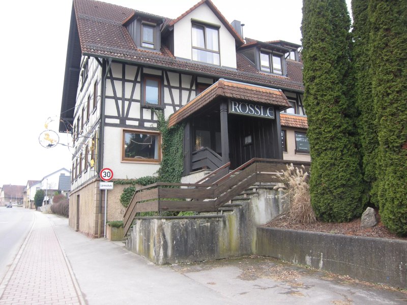 Landgasthof            Rossle