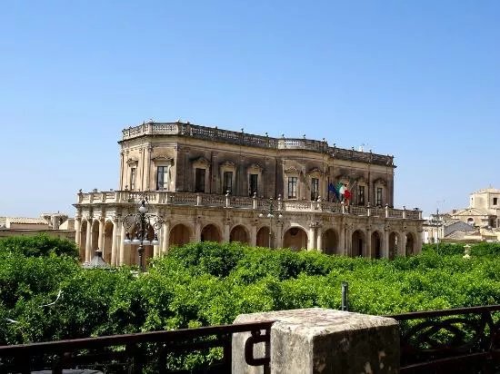 Ducezio Palace