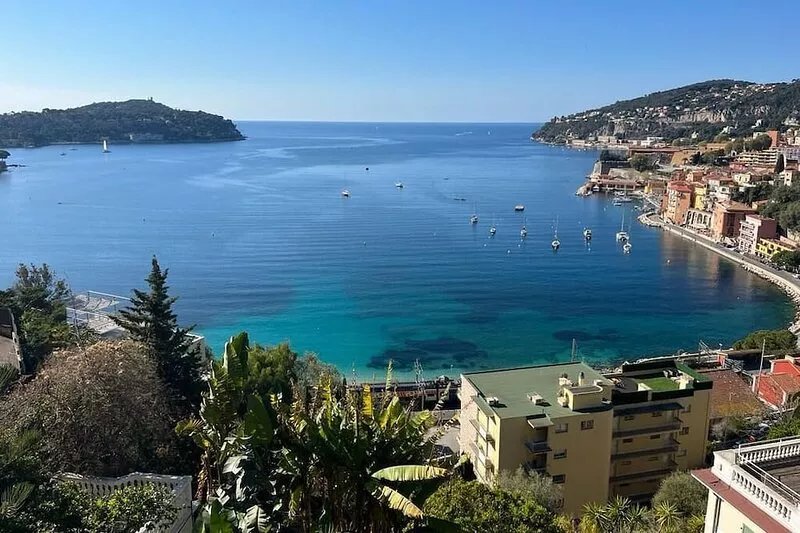'La Colline' Panoramic 2 bed Apartment. Large Terrace, Sea Views, Pool/Parking