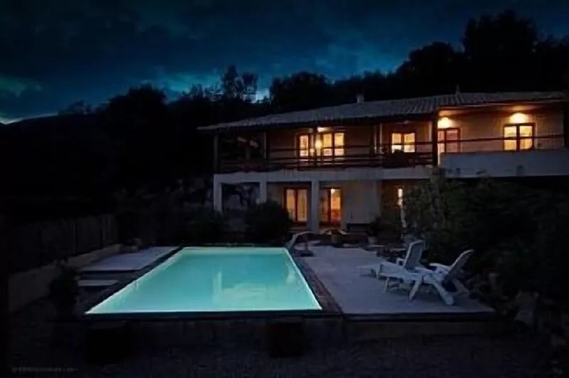Luxury Idyllic Villa Set Amongst Vineyards With Private Pool