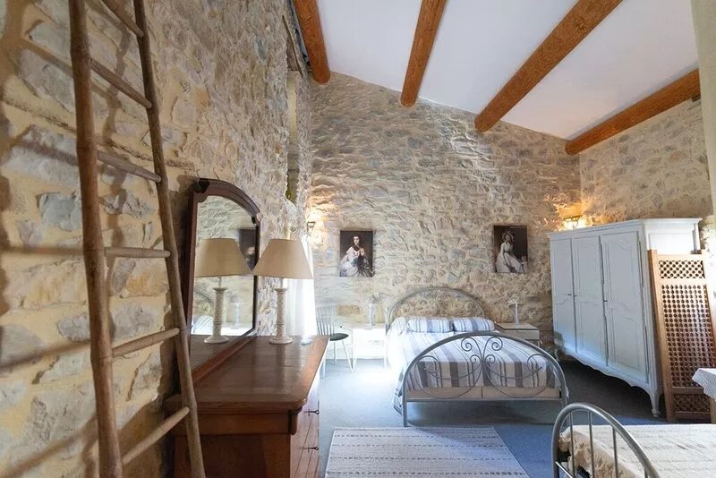 Superb comfortable farmhouse in a small village at the gates of Uzès