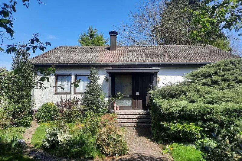 Freistehendes Ferienhaus mit Zauberhaftem Garten am Oberrhein