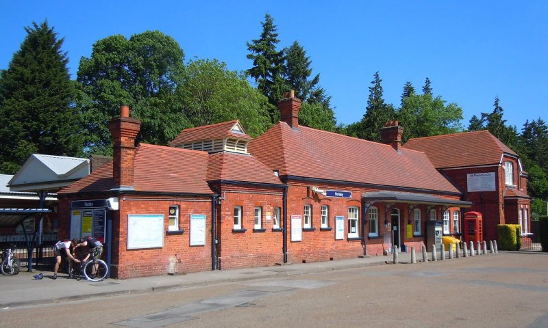 East Horsley Station