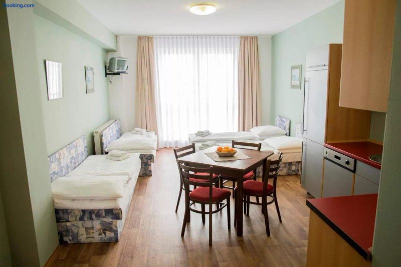 Studia A Apartmany U Karla