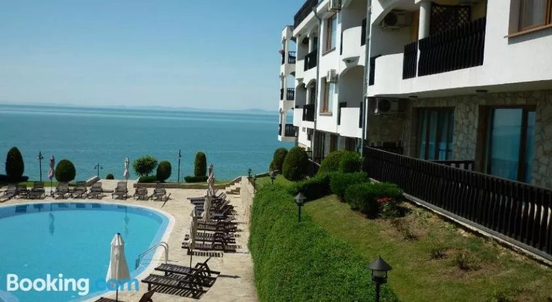 SCR Official, Saint Vlas, Sunny Beach Bulgaria, 1-Bed Apartment, Sleeps 4 Persons.