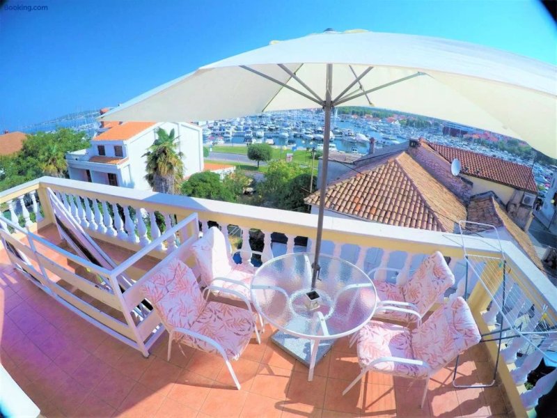 Orange City Apartment's Repic