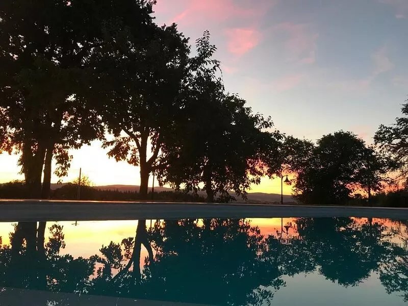 Le Hameau" in Morvan, swimming pool, tennis court, basketball court, games