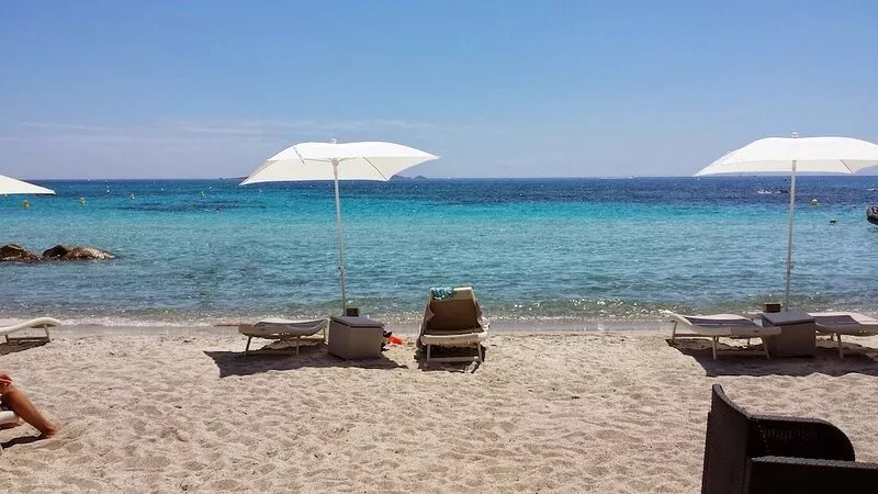 Charming villa with private swimming pool, jacuzzi, in Corsica, Palombaggia