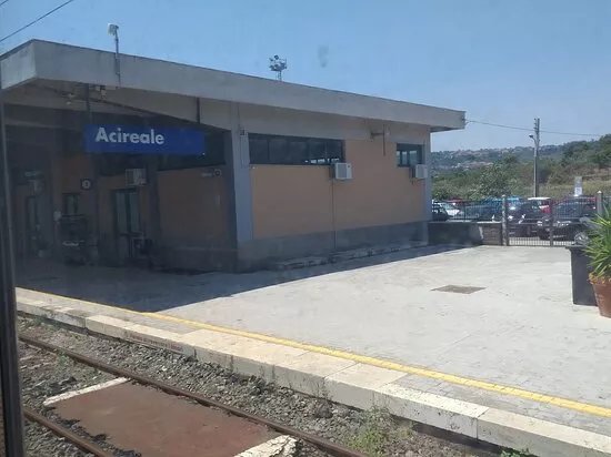 Stazione di Acireale