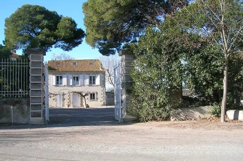 Country house with private heated pool 15mn from the sea