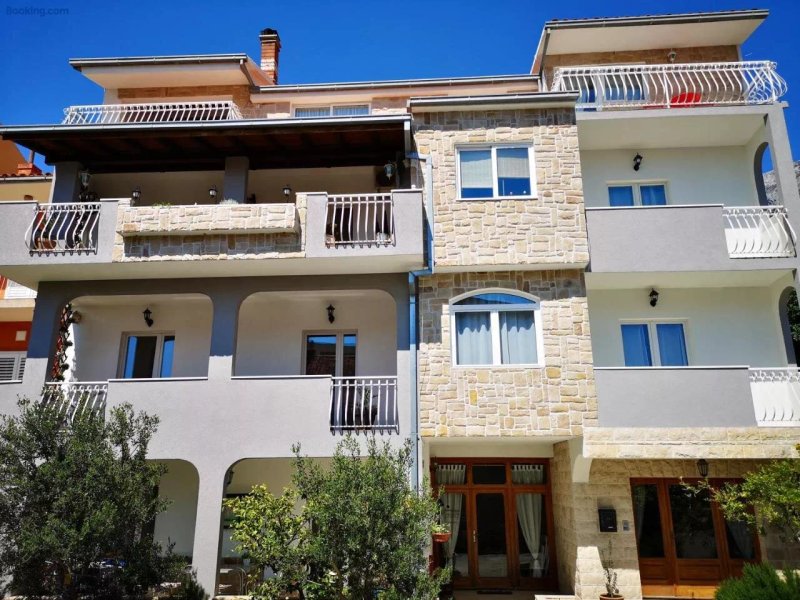 Apartments Villa Dona