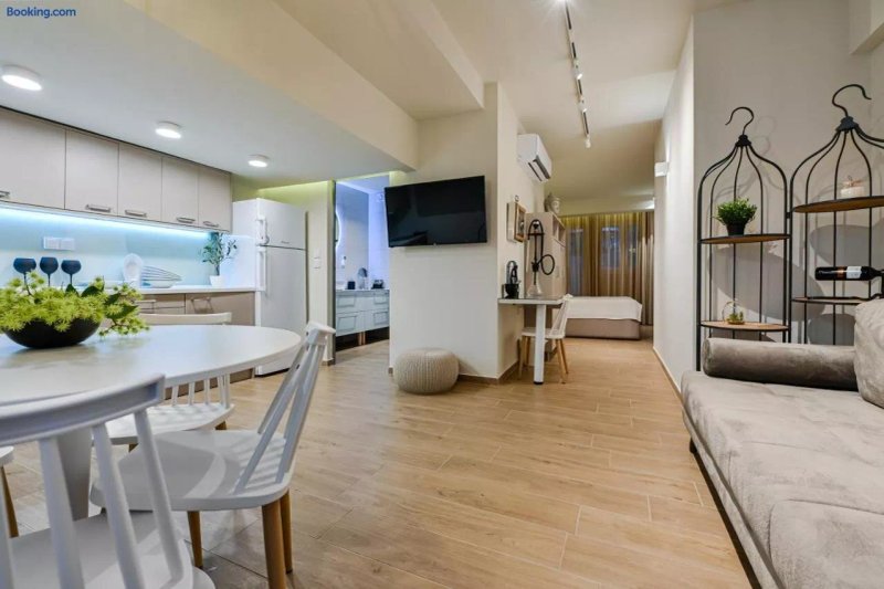 Blackhaus Apartments