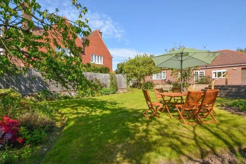 Whelk Holme - Three Bedroom House, Sleeps 6