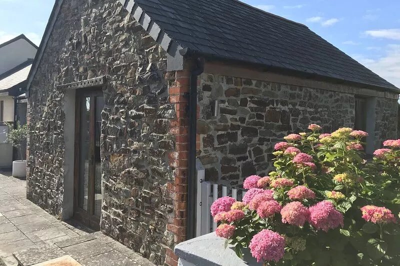 Acorn Barn Sleeps 4 (2 Bedrooms)