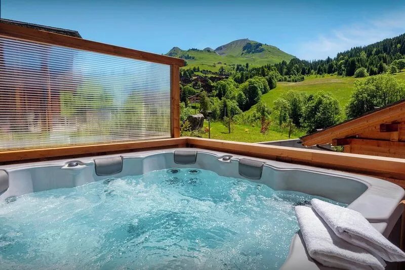 Chalet Trusquin - Mountain retreat spa and games room - OVO Network