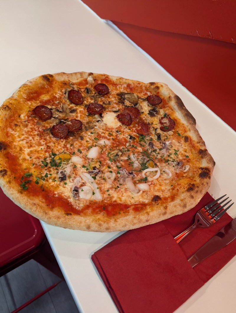 Pino's Pizza