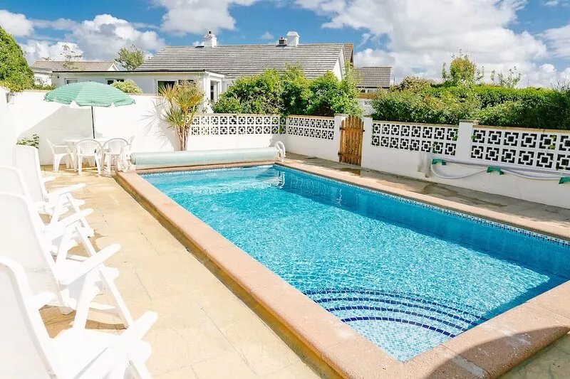 Bungalow-Outdoor Heated Swimming Pool (open May-September)StMerryn Padstow