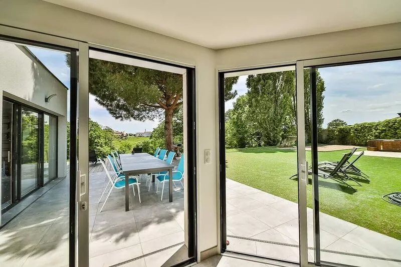 L'Atrie-Villa : piscine, jacuzzi, sauna