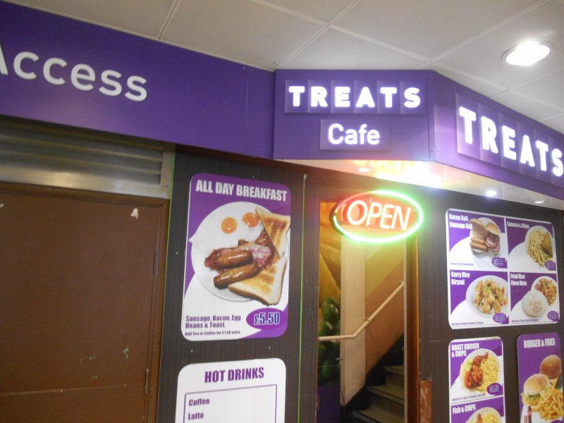Treats Cafe
