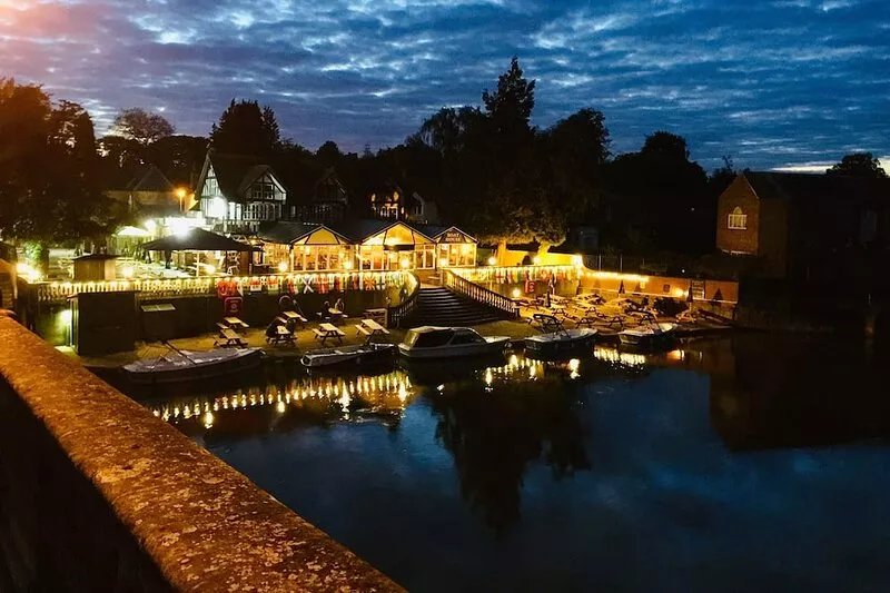 Entire Cottage Style flat in heart of Wallingford