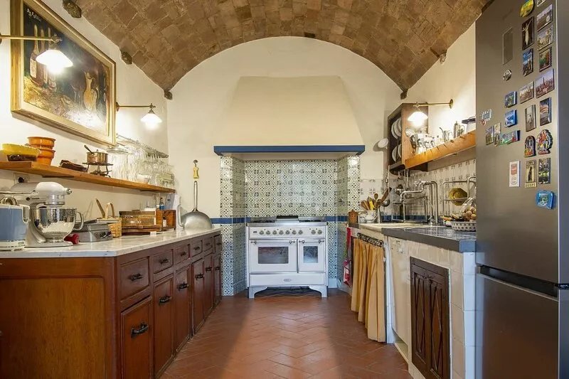Villa Feudo, incredible villa with private pool and park, located in Cerbaia