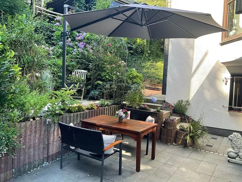 Cozy, quiet apartment 72 sqm with carport in direct forest location near