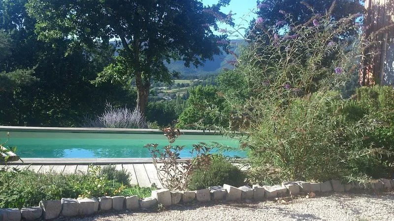 In Drôme Provencale studio swimming pool